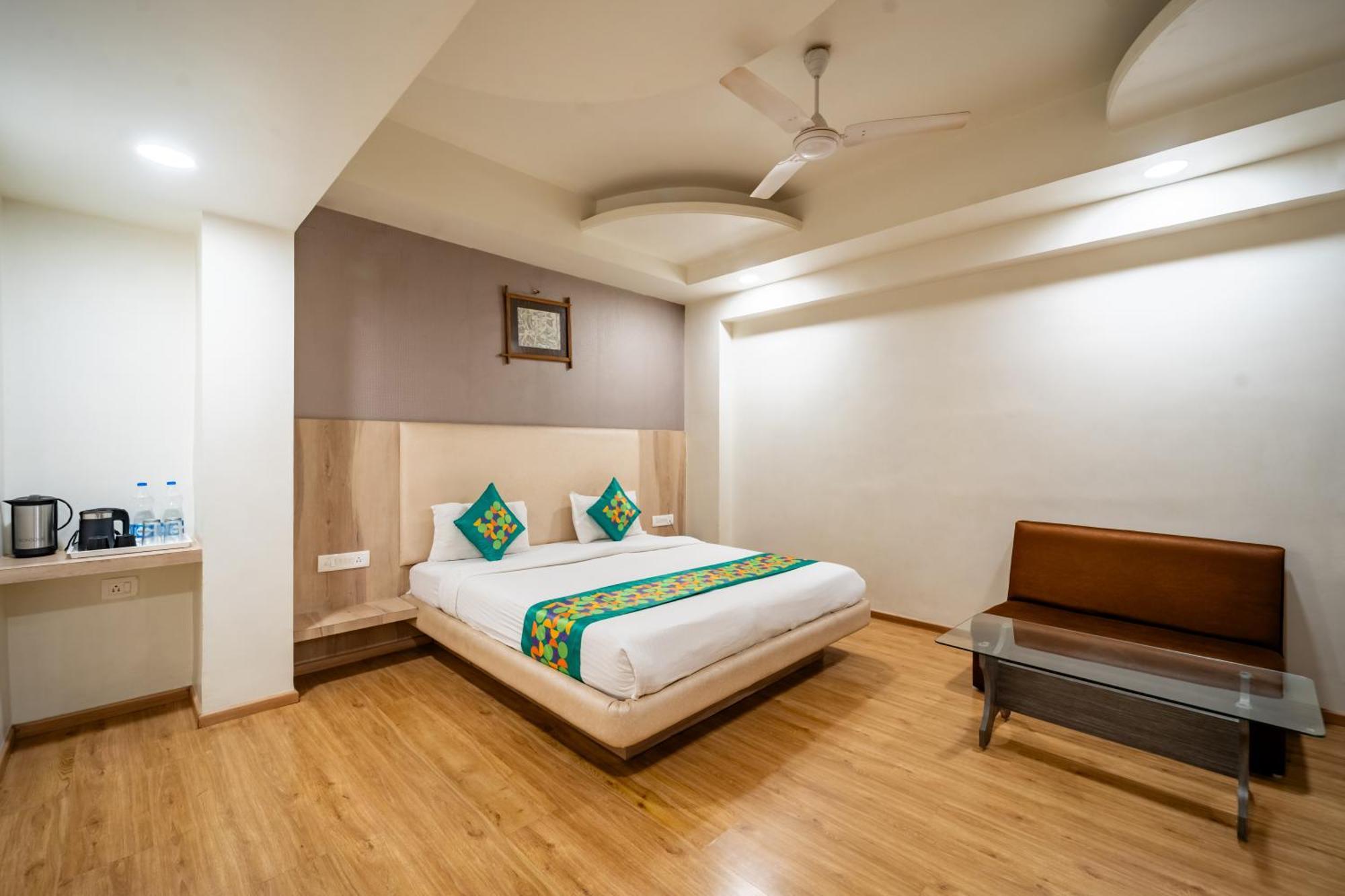 Treebo Trend Hotel Kamal Regency Bhopal Buitenkant foto